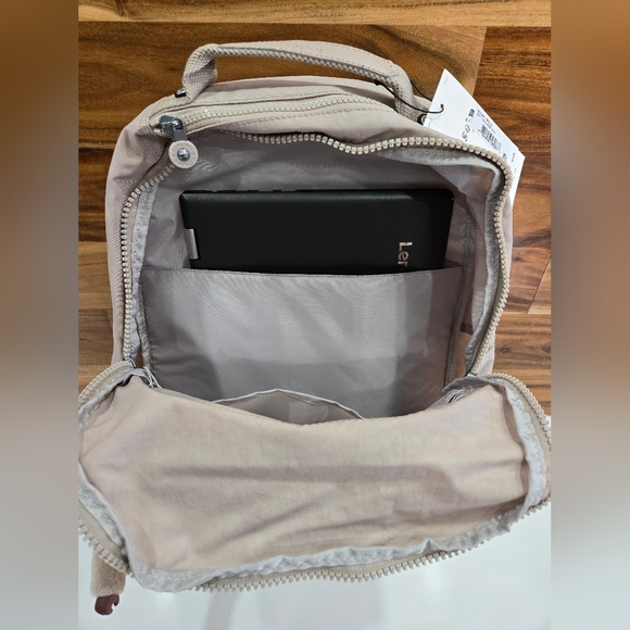 Kipling Backpack Large Tan Color 15" Laptop Bookbag NEW Seoul - Picture 9 of 15
